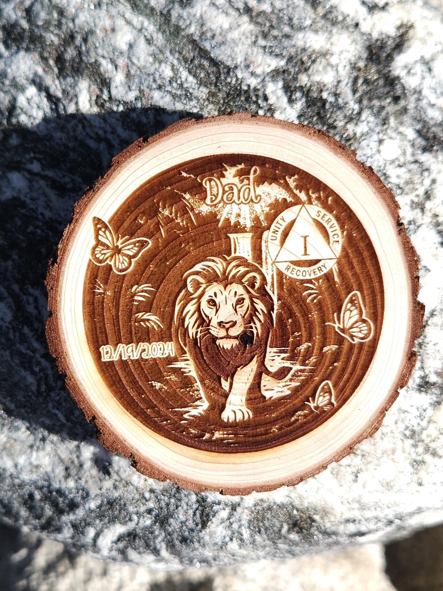 Sobriety Chip: The Lion's Oasis personalized AA sobriety medallion front view
