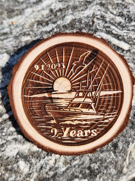 Sober Boating Wood Medallion: personalized AA sobriety medallion front view