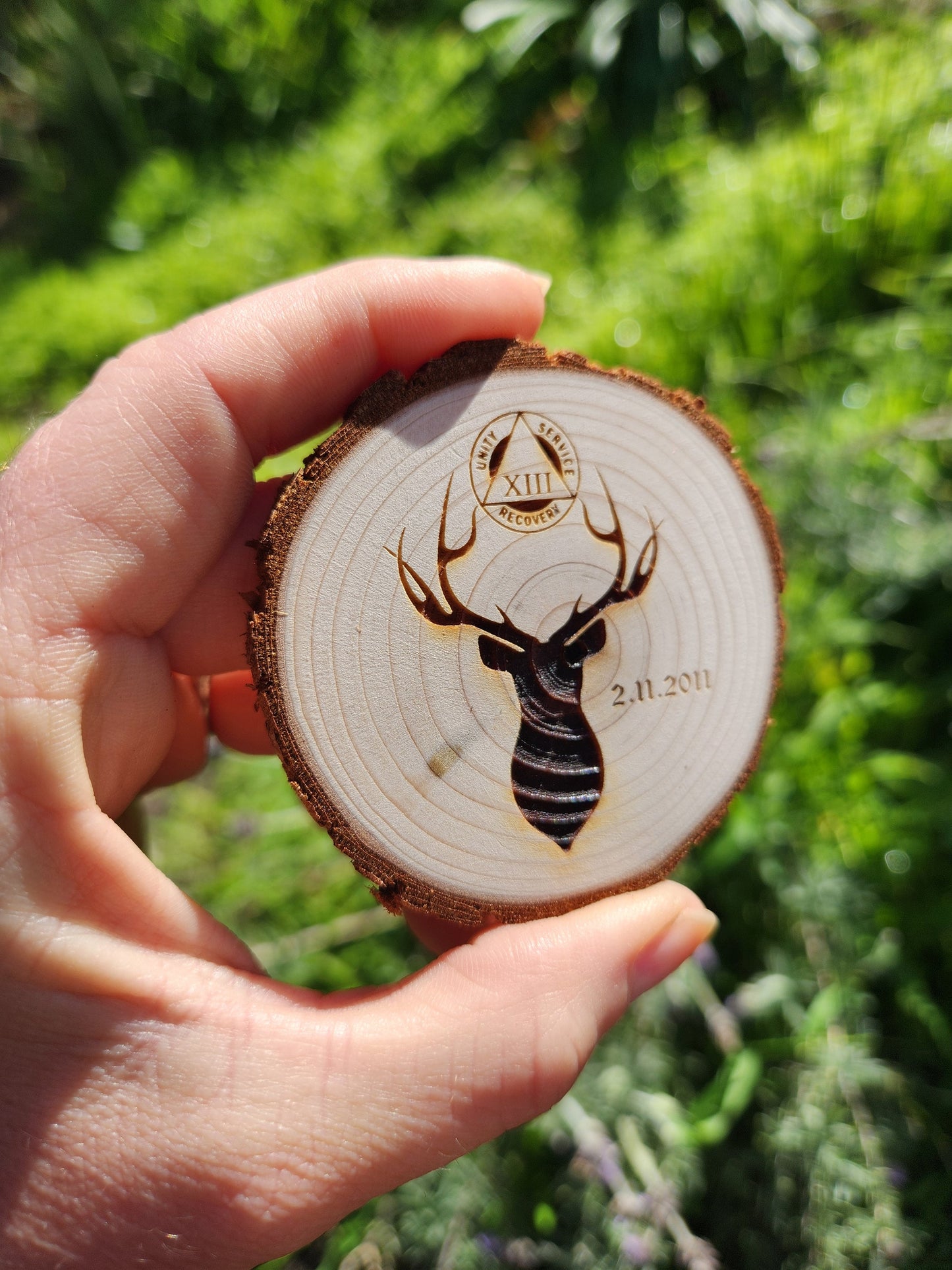 The Lone Stag wood medallion natural grain detail