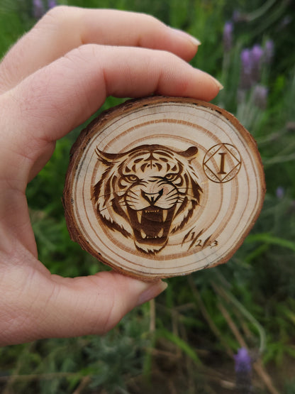 Fierce Tiger wood medallion natural grain detail