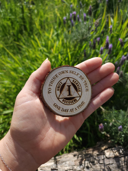 The Traditional wood medallion natural grain detail