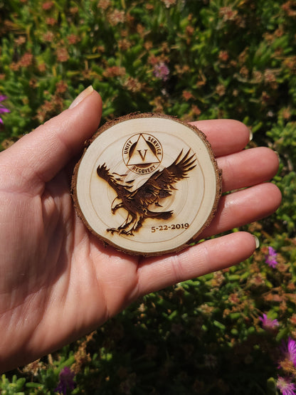 Soaring Eagle wood medallion natural grain detail