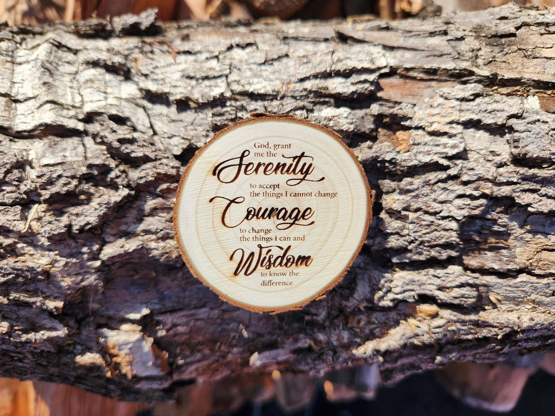 Free as a Bird wood medallion natural grain detail